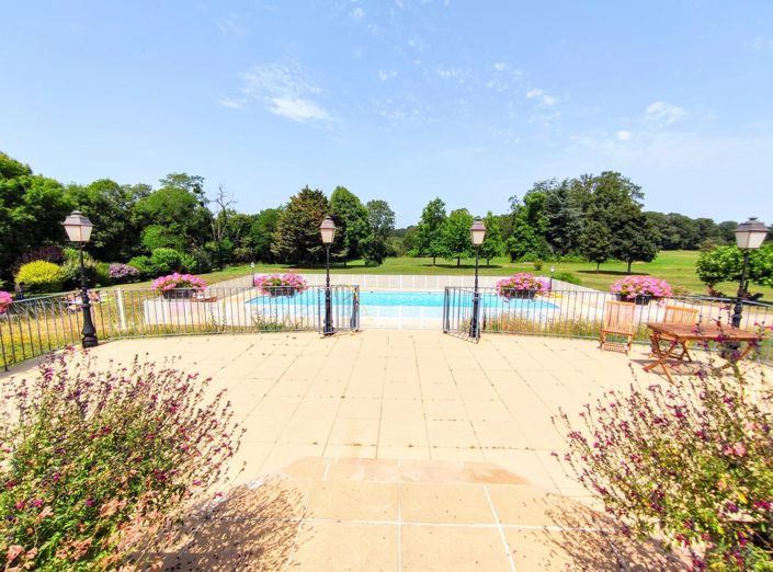 Image No.15-2 Bed Property for sale