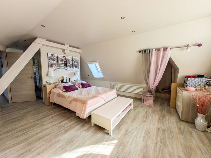 Image No.13-6 Bed House for sale