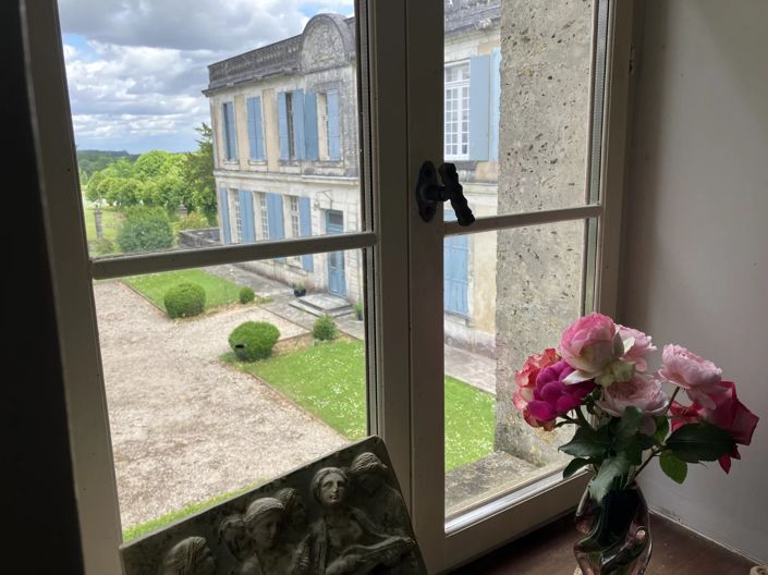 Image No.15-2 Bed Property for sale