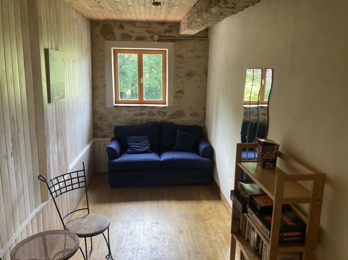 Image No.15-4 Bed House for sale