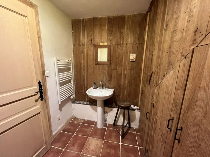 Image No.10-4 Bed House for sale