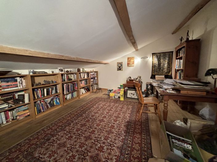 Image No.15-3 Bed House for sale