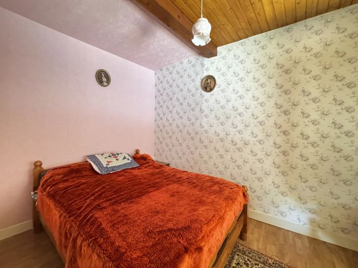 Image No.8-2 Bed House for sale