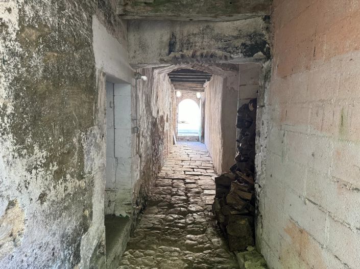 Image No.9-2 Bed House for sale