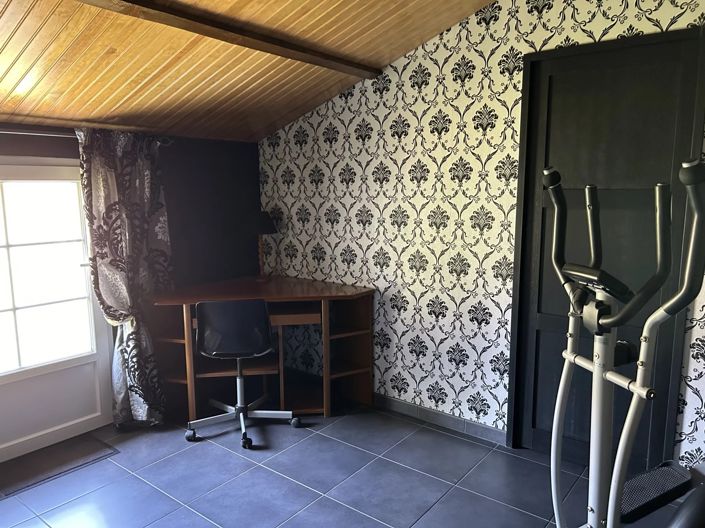 Image No.12-4 Bed House for sale