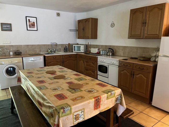 Image No.13-11 Bed House for sale