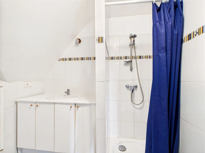 Image No.11-2 Bed House for sale