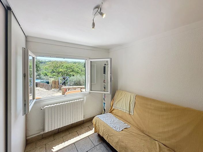 Image No.7-2 Bed House for sale