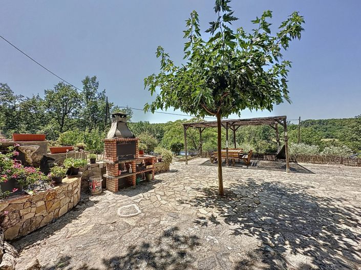 Image No.9-2 Bed House for sale