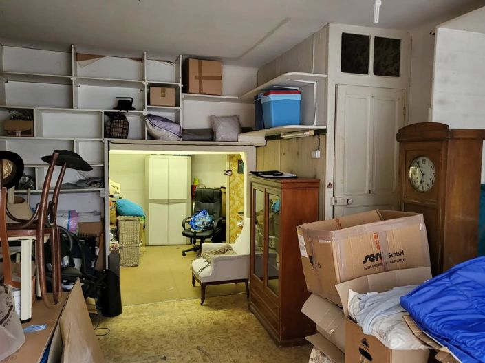 Image No.9-2 Bed House for sale