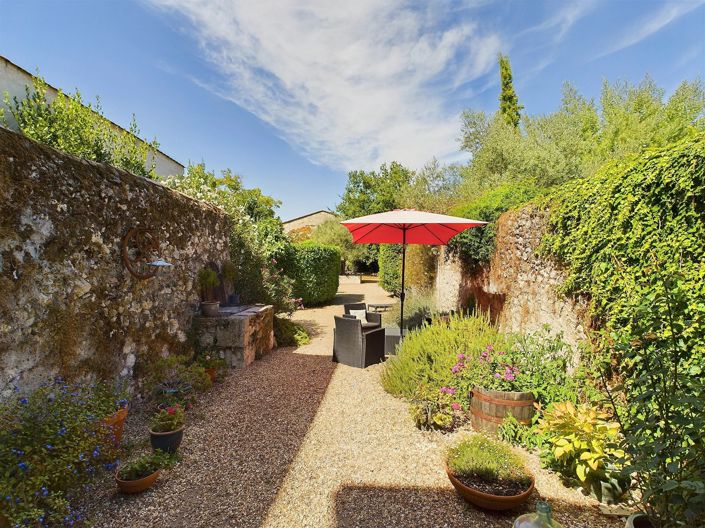 Image No.13-4 Bed House for sale