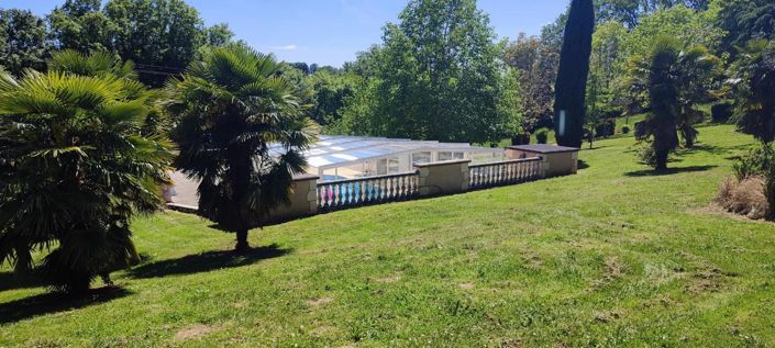 Image No.11-8 Bed House for sale