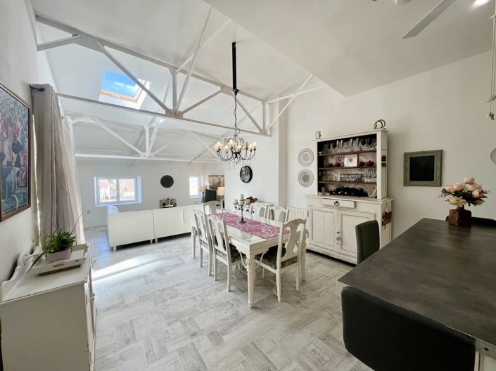 Image No.4-3 Bed Property for sale