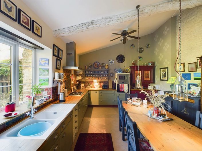 Image No.9-3 Bed Village House for sale