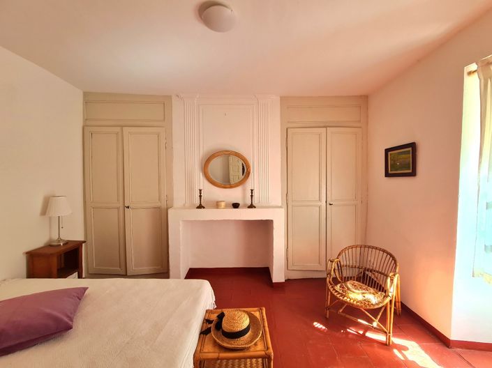 Image No.9-4 Bed House for sale