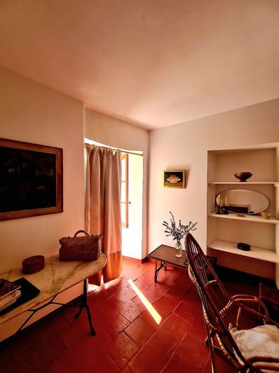 Image No.15-4 Bed House for sale