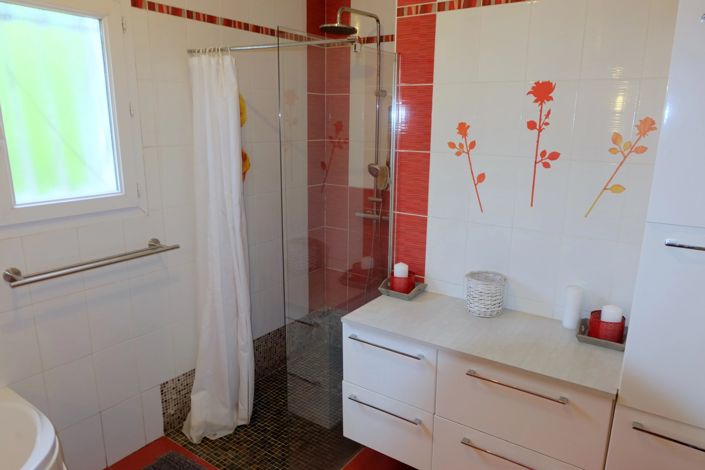 Image No.11-4 Bed House for sale