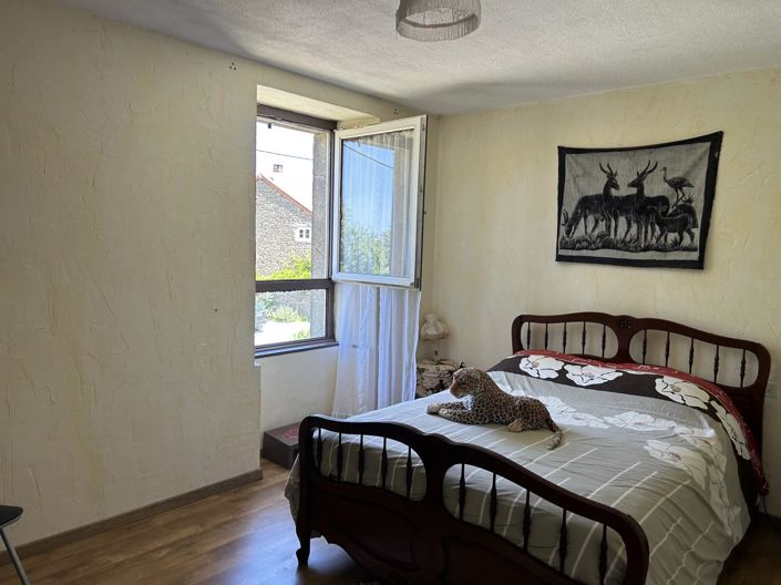 Image No.7-3 Bed House for sale