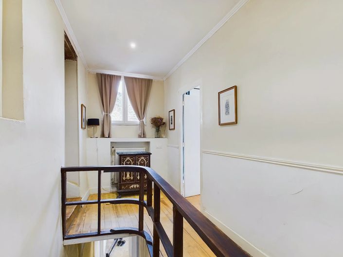 Image No.11-3 Bed Village House for sale