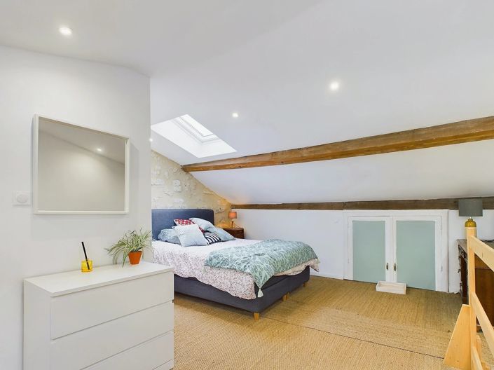 Image No.7-3 Bed Village House for sale