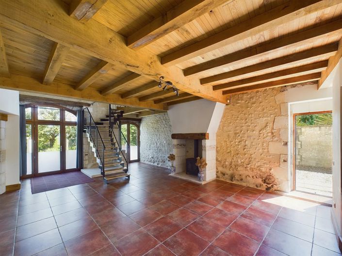 Image No.6-3 Bed House for sale