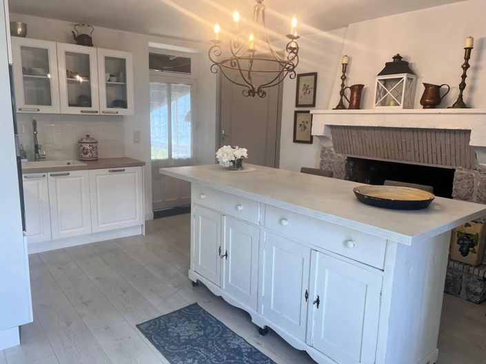 Image No.3-4 Bed House for sale