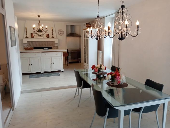 Image No.5-4 Bed House for sale