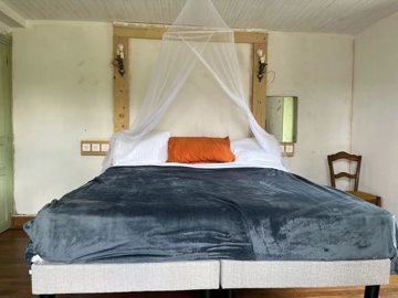 db25edf6c6d4f7be9ca587df39071d8254831a4ebe192