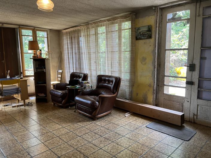 Image No.6-5 Bed Village House for sale