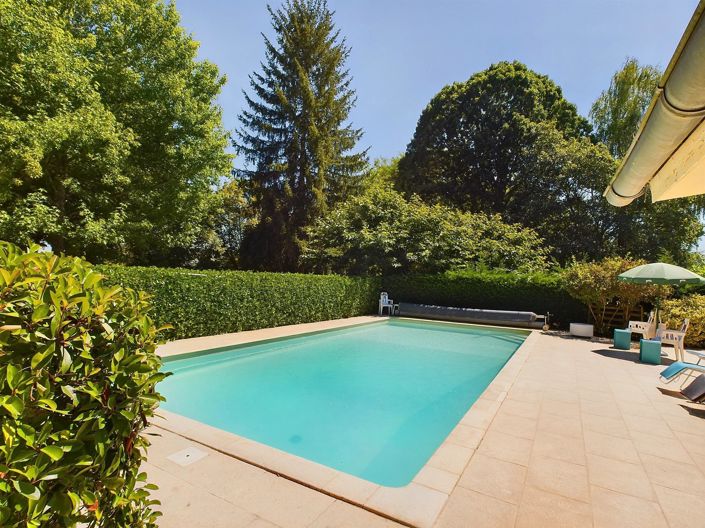 Image No.2-5 Bed House for sale