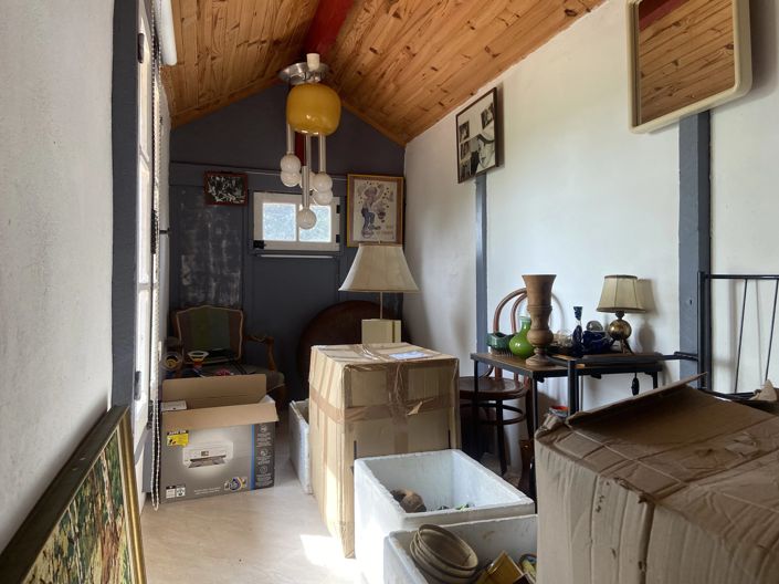 Image No.8-5 Bed House for sale