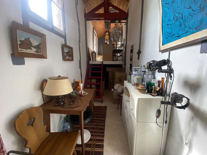 Image No.9-5 Bed House for sale