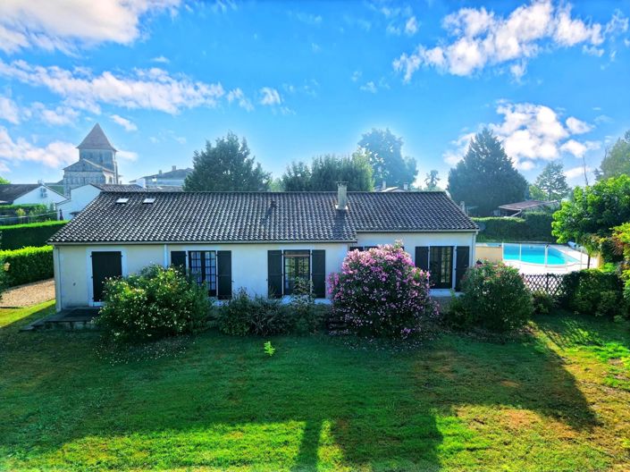 Image No.1-4 Bed House for sale