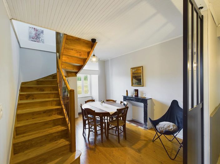 Image No.3-4 Bed House for sale