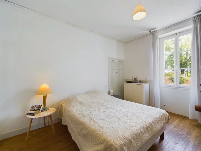 Image No.5-4 Bed House for sale