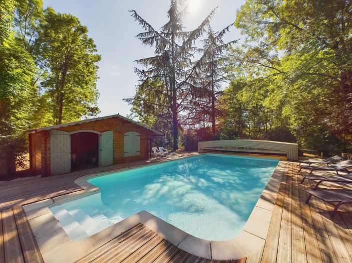 Image No.2-5 Bed Farmhouse for sale