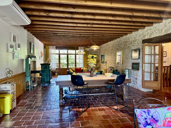 Image No.3-5 Bed Farmhouse for sale