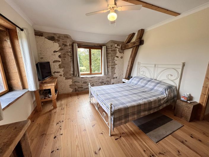 Image No.9-9 Bed House for sale