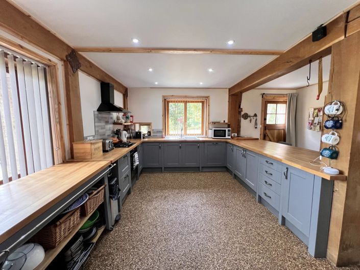 Image No.4-9 Bed House for sale