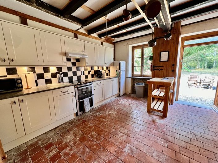 Image No.10-9 Bed House for sale