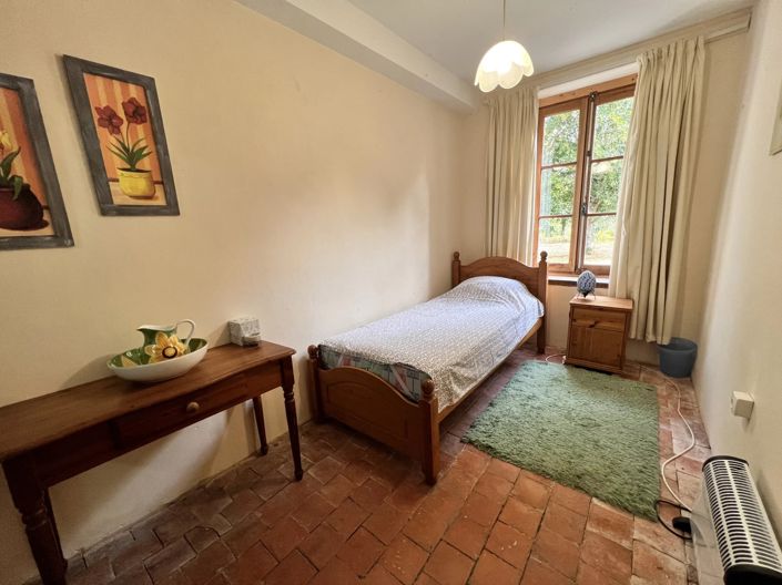 Image No.13-9 Bed House for sale