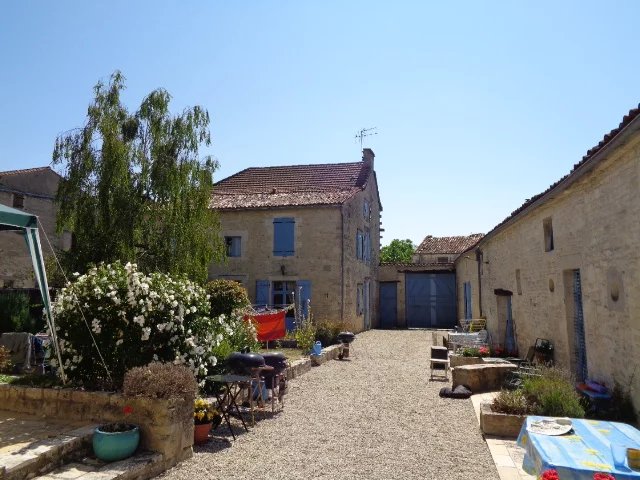 Image No.13-1 Bed Property for sale