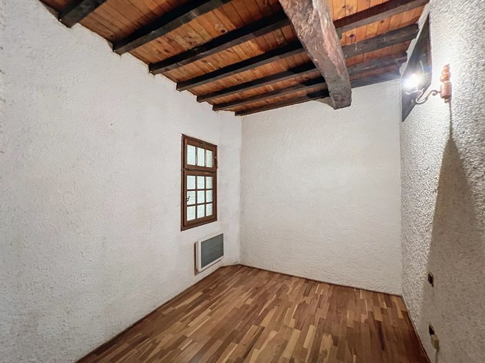 Image No.6-2 Bed Property for sale