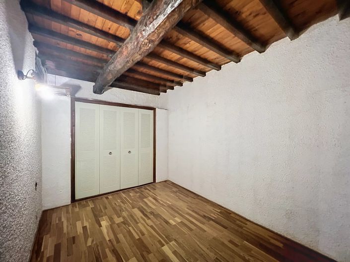 Image No.7-2 Bed Property for sale