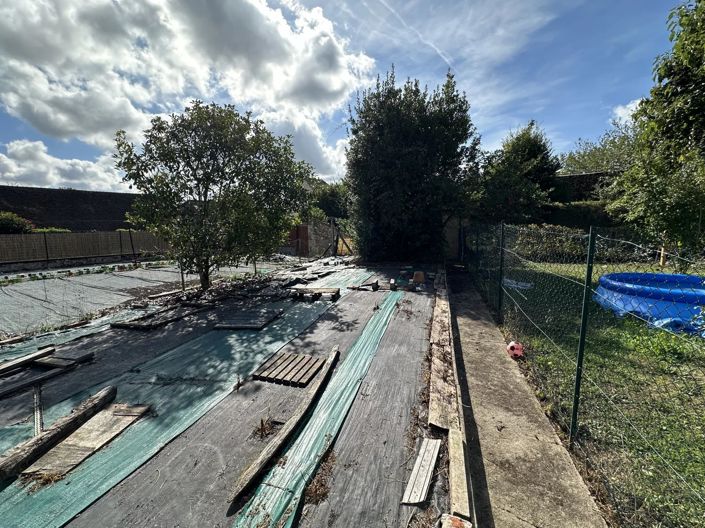 Image No.11-2 Bed House for sale