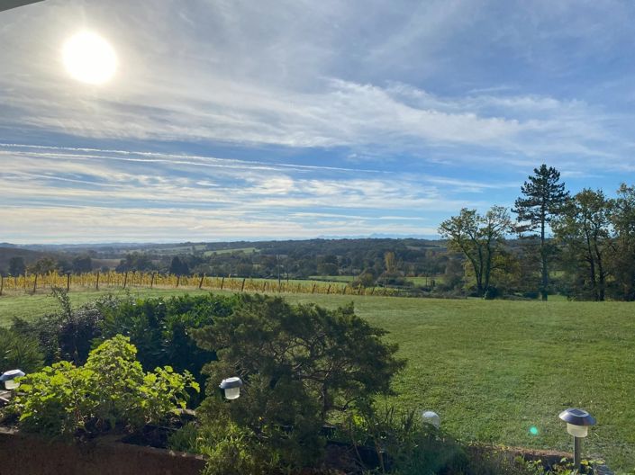 Image No.14-6 Bed House for sale