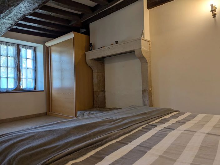 Image No.5-2 Bed Village House for sale