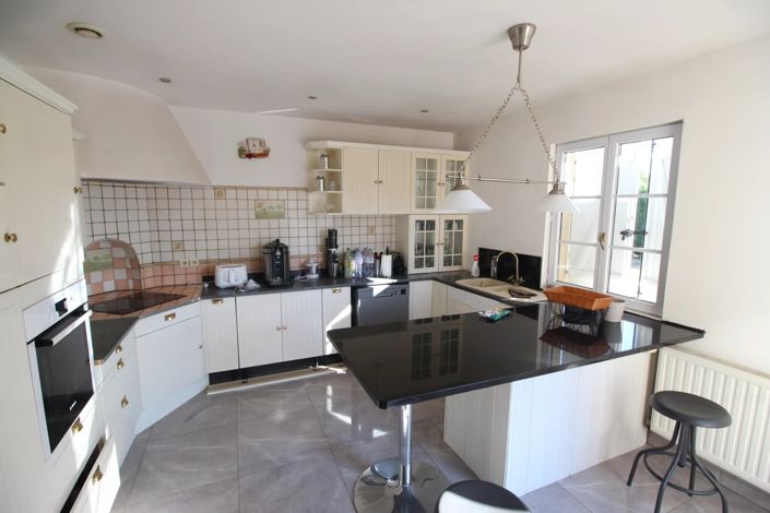 Image No.5-3 Bed House for sale