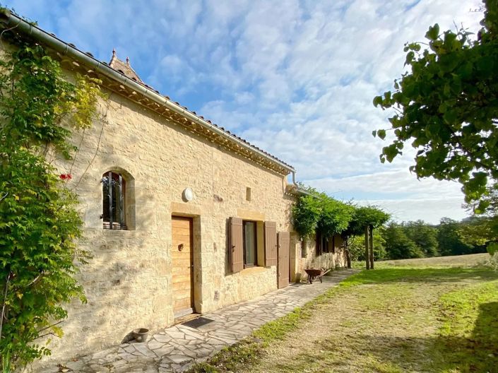 Image No.1-4 Bed House for sale