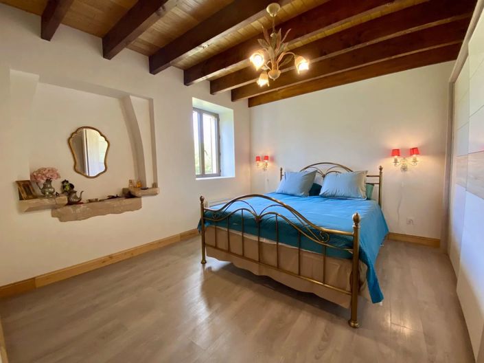 Image No.5-4 Bed House for sale